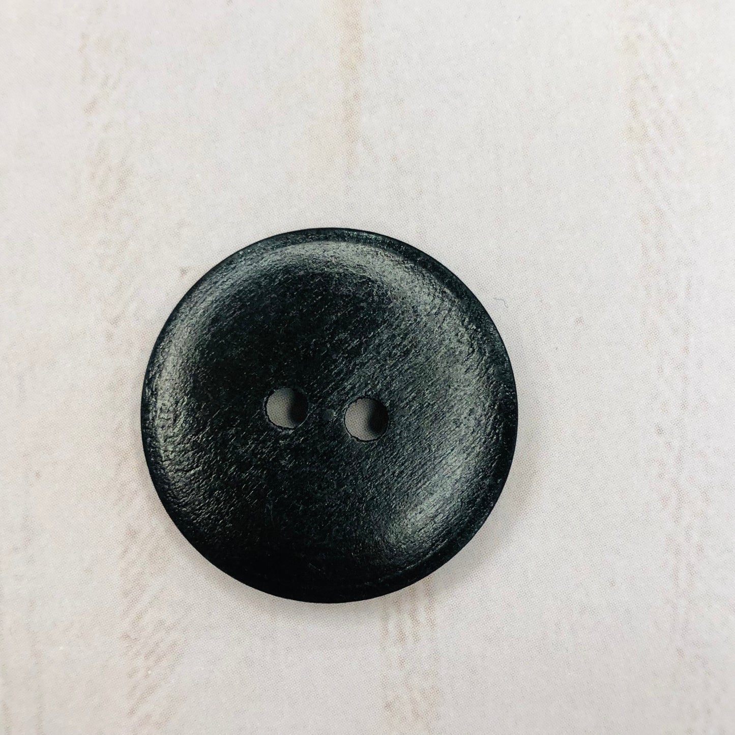 Ebony Buttons, Round - Pack of 4