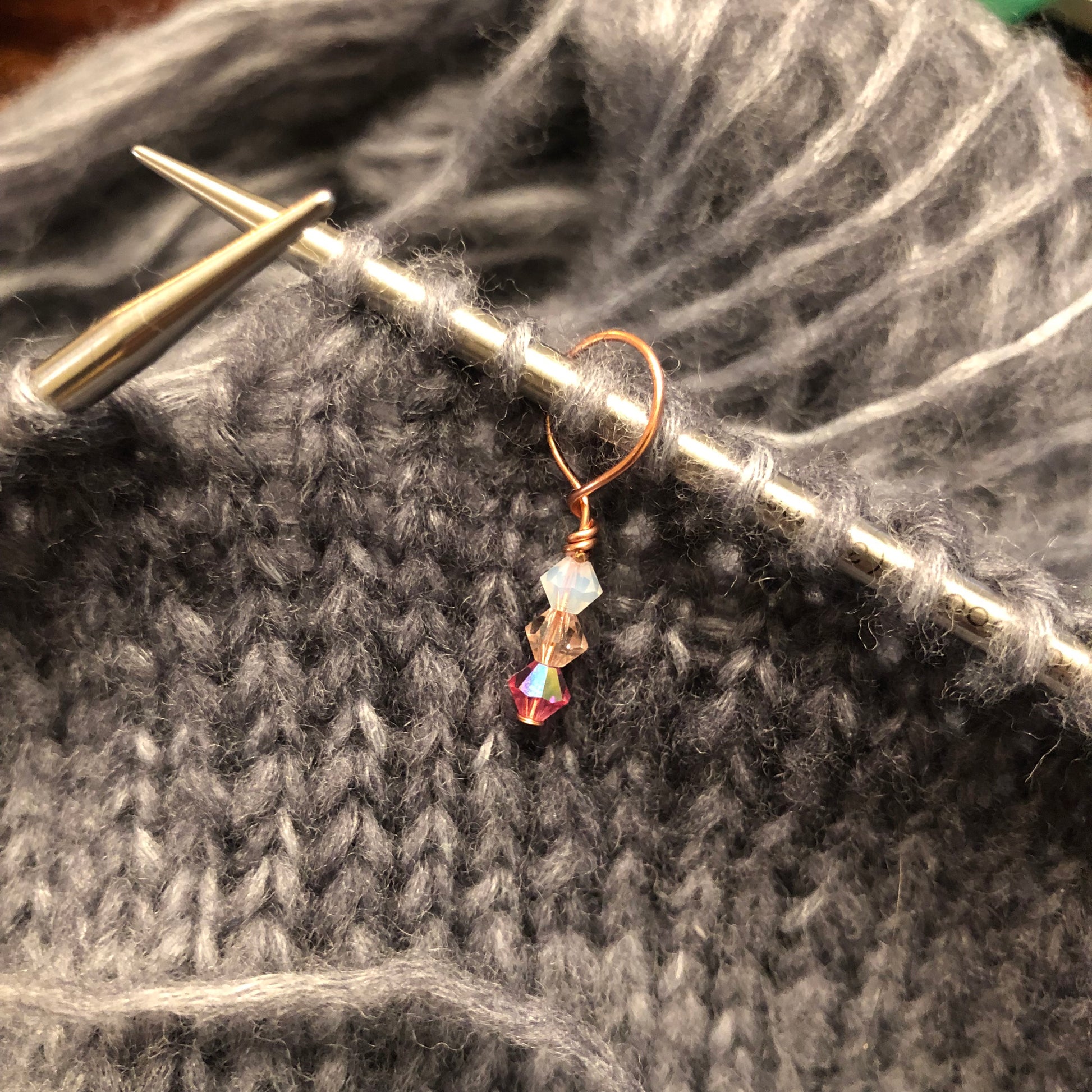 Be My Valentine's 2-pack Austrian Crystal Beads Stitch Markers for Knitting by Sierra and Pine - Rosegold