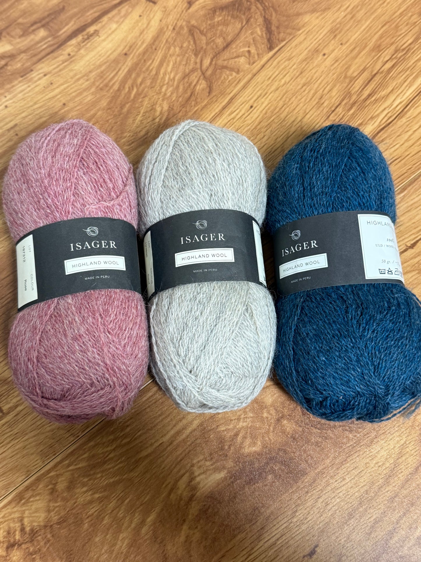 DESTASH: 3 skeins of Isager Highland Wool in colorway Rose, Sand, and Greece